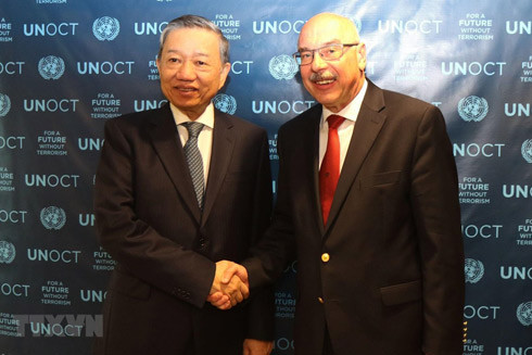 Việt Nam cam kết hợp tác quốc tế, thực hiện chiến lược chống khủng bố ảnh 1