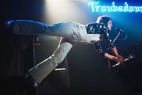 Người hỏa tiễn dị thường ảnh 1