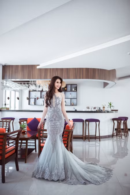 Á khôi Mỹ Duyên hút mắt với đầm dạ hội lộng lẫy ảnh 3