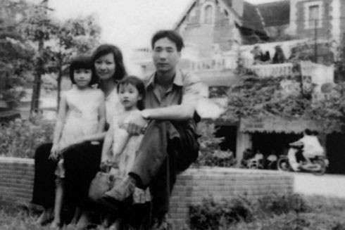 Nhớ màu áo xanh nhuộm đỏ đã bay xa! ảnh 2