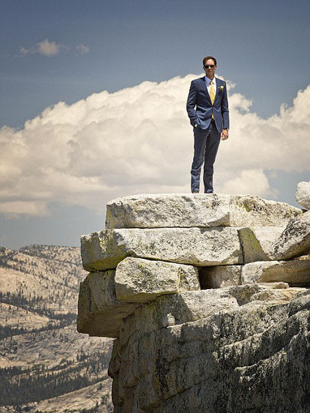 Ngất ngây ngắm bộ ảnh cưới "thiên đường" trên độ cao gần 1.500m ảnh 2