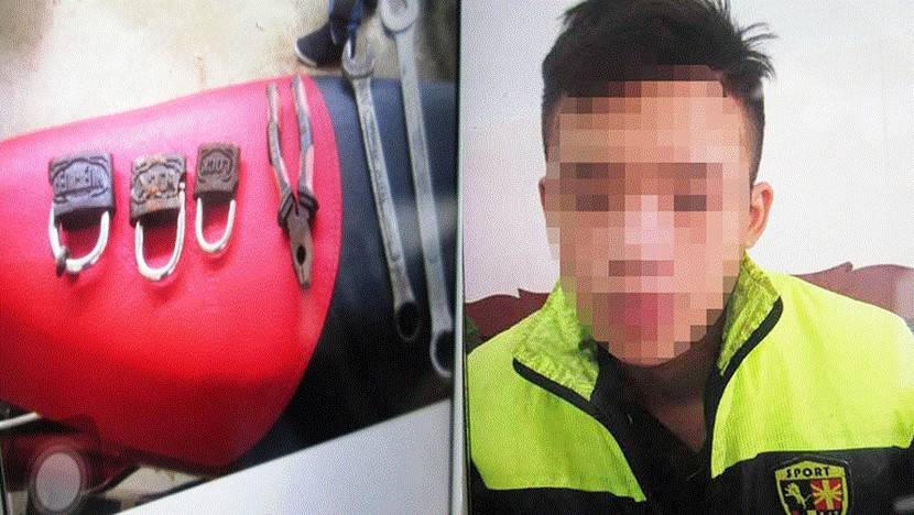 Nam thanh niên bị bắt khi lẻn vào phòng chủ tịch và trưởng công an xã để trộm đồ ảnh 1