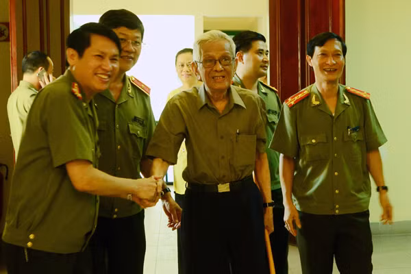 Chân tình buổi gặp mặt thân mật giữa CATP Hà Nội với lãnh đạo các cơ quan báo chí ảnh 6