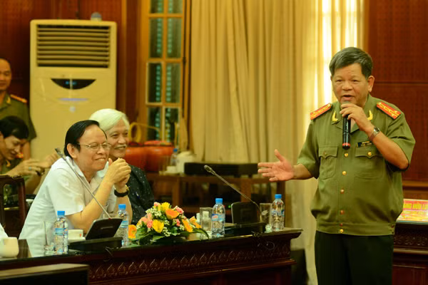 Chân tình buổi gặp mặt thân mật giữa CATP Hà Nội với lãnh đạo các cơ quan báo chí ảnh 10