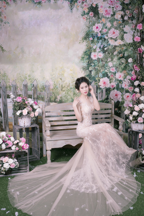 Ngắm vẻ gợi cảm của diễn viên, người mẫu Trần Cẩm Nhung ảnh 8 Ngắm vẻ gợi cảm của diễn viên, người mẫu Trần Cẩm Nhung ảnh 8