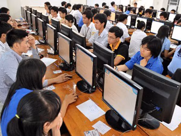 Thí sinh đăng ký tại Hà Nội được bố trí thi ở Đà Nẵng: ĐHQG Hà Nội sẽ sắp xếp lại ảnh 1