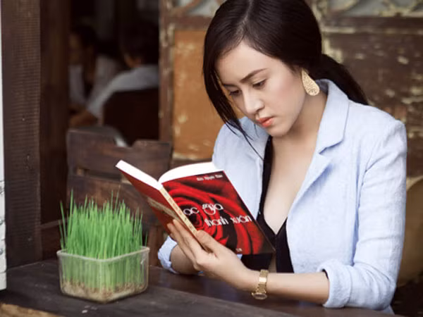 Muốn nổi tiếng phải biết cách... bán hàng ảnh 2