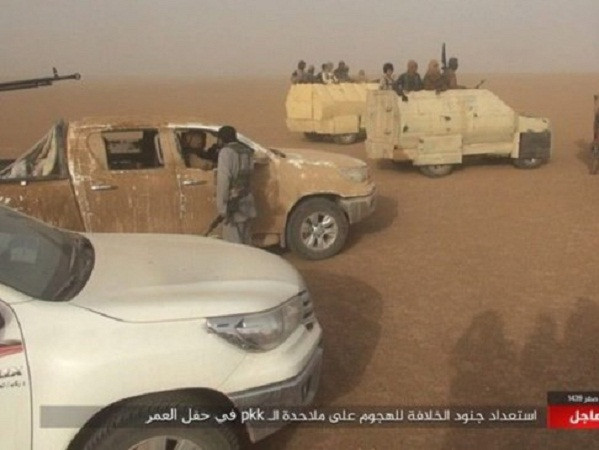 IS bất ngờ phản công lực lượng SDF ở mỏ dầu lớn nhất Syria ảnh 2 IS bất ngờ phản công lực lượng SDF ở mỏ dầu lớn nhất Syria ảnh 2