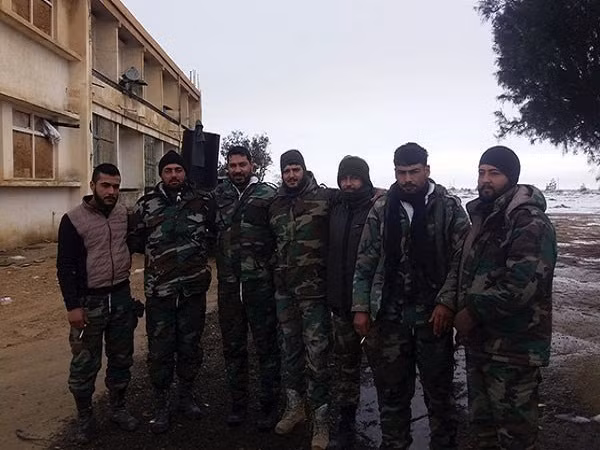 Syria tăng cường quân tiếp viện cho chiến trường Deir Ezzor ảnh 1