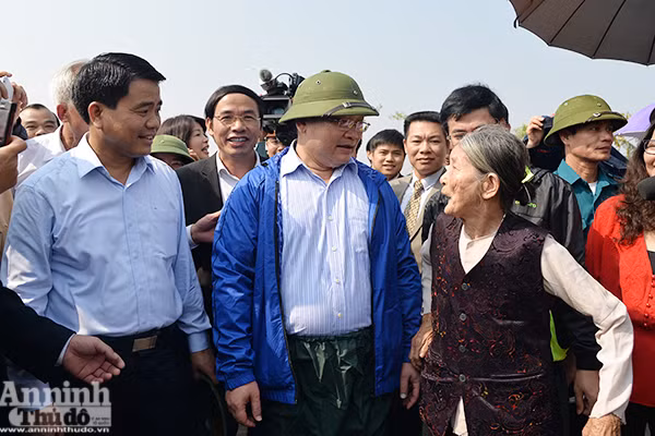 Lãnh đạo TP Hà Nội xuống đồng khai mở vụ xuân ảnh 7