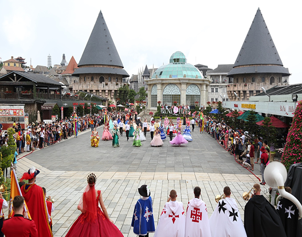 10 năm và sự thay đổi ngoạn mục của đỉnh Núi Chúa ảnh 7