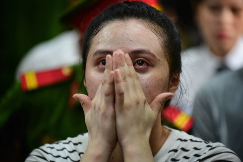 Vết trượt dài tội lỗi của những "hotgirl" vướng vào vòng xoáy ma túy ảnh 1