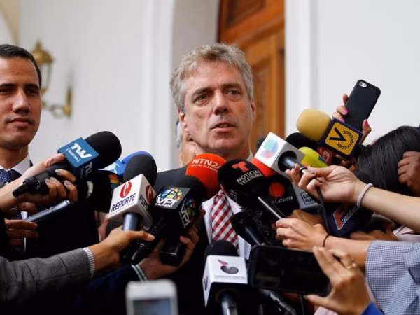 Ông Guaido: Ông Maduro không có quyền trục xuất Đại sứ Đức ảnh 1