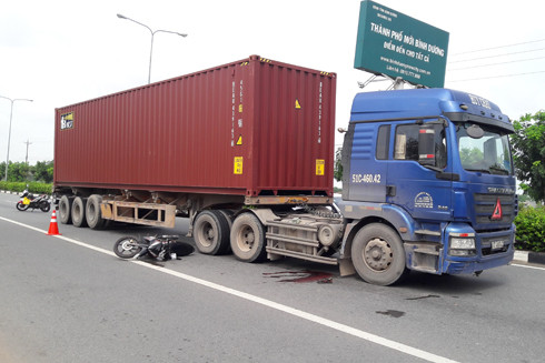 Nỗi ám ảnh tai nạn từ xe container ảnh 1