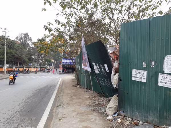 ‘Đắng lòng’ khu đất gần 2.000 m2 bị hoang hóa giữa lòng Thủ đô ảnh 5 ‘Đắng lòng’ khu đất gần 2.000 m2 bị hoang hóa giữa lòng Thủ đô ảnh 5