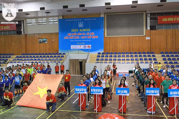 Sôi động màn thi kéo co tại Hội khỏe Hội Nhà báo TP Hà Nội 2017 ảnh 1