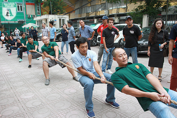 Sôi động màn thi kéo co tại Hội khỏe Hội Nhà báo TP Hà Nội 2017 ảnh 7 Sôi động màn thi kéo co tại Hội khỏe Hội Nhà báo TP Hà Nội 2017 ảnh 7