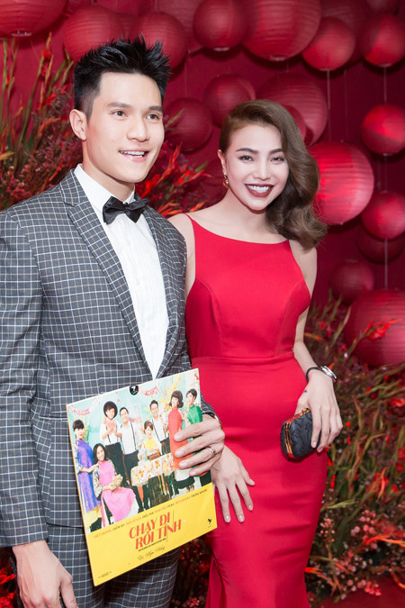 Trà Ngọc Hằng khoe lưng trần gợi cảm ảnh 1 Trà Ngọc Hằng khoe lưng trần gợi cảm ảnh 1