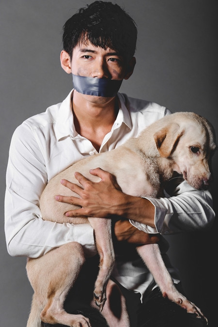 Quang Đăng kêu gọi ngừng ngược đãi loài chó qua hình ảnh ảnh 9 Quang Đăng kêu gọi ngừng ngược đãi loài chó qua hình ảnh ảnh 9