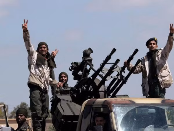 Thổ Nhĩ Kỳ vừa chuyển những kẻ khủng bố IS và Al-Qaeda sang Libya ảnh 1