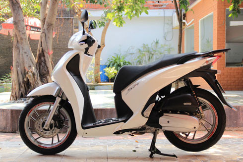 Cần sang tên chính chủ để tránh rủi ro khi mua bán xe máy cũ ảnh 1