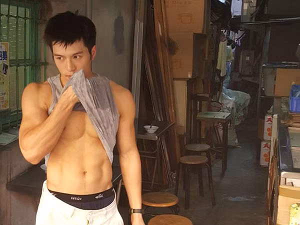 Hết "hotboy đậu phụ" đến lượt "hotboy trái cây" gây "bão" mạng Trung Quốc ảnh 4