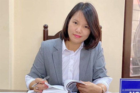 Viên chức bị kỷ luật cảnh cáo không được nâng lương ảnh 1