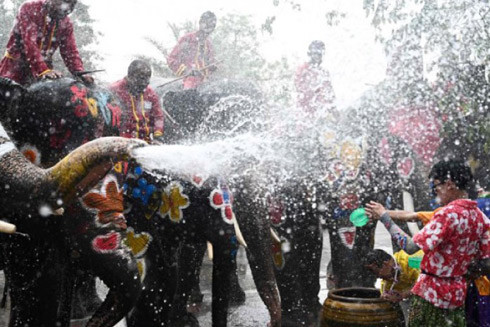 Thái Lan tăng cường an ninh trong dịp lễ hội Songkran ảnh 1