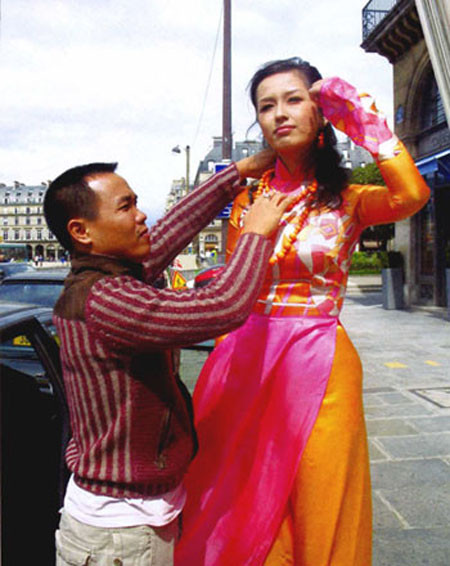 Hoa hậu xấu chỉ vì... người quản lý? ảnh 1