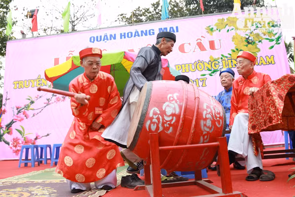 Xem trai làng Thúy Lĩnh vật cầu đầu xuân ảnh 9