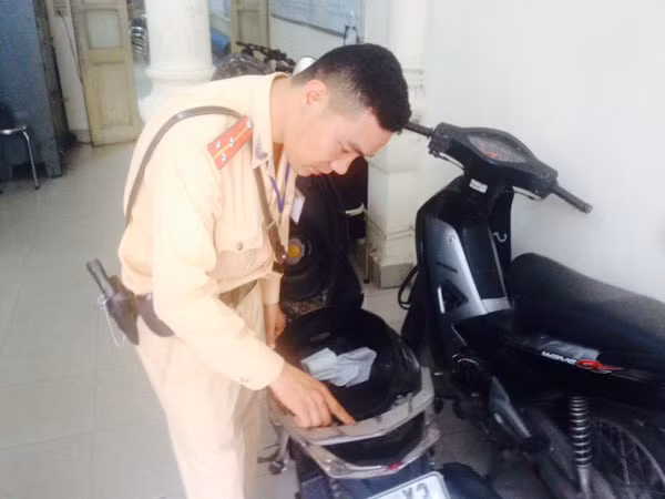 Từ đăng ký xe bất thường, CSGT truy ra xe trộm cắp ảnh 1