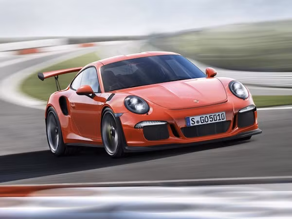 Porsche 911 GT3 RS: Giảm trọng lượng, tăng sức mạnh ảnh 4