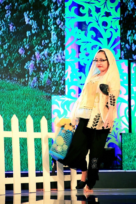 Thu Trang trở thành "mẹ vợ" của chồng mình - nghệ sĩ Tiến Luật ảnh 2