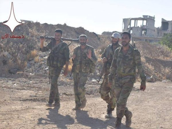 SAA giải cứu 60 dân thường bị giam trong một thị trấn ở Đông Ghouta ảnh 1 SAA giải cứu 60 dân thường bị giam trong một thị trấn ở Đông Ghouta ảnh 1