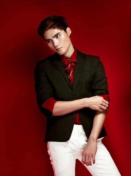 Quang Hùng khác lạ với hình ảnh lãng tử lạnh lùng ảnh 1