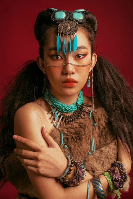 Mới đây, Song Ngư vừa thực hiện một bộ ảnh mới với một sự “lột xác” đầy lạ lẫm