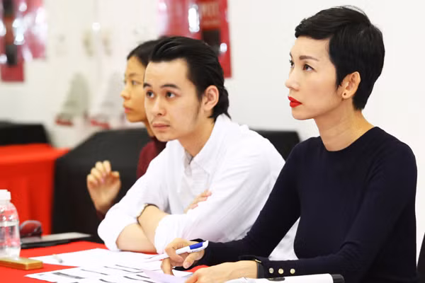 Hơn 100 "chân dài" háo hức casting show diễn "Elle Fashion Journey" ảnh 4