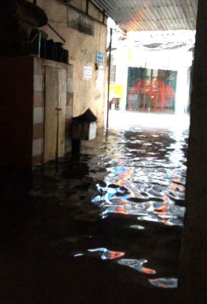 Khu H Tân Mai sau một cơn mưa dai... ảnh 3