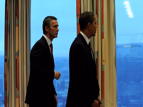 Vì sao ông Obama liên tục từ chối gặp Tổng thư ký NATO? ảnh 1