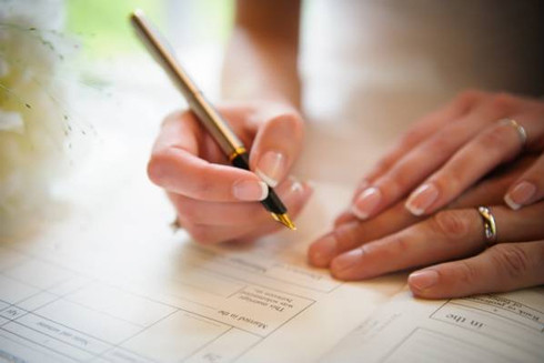 Người đang chấp hành hình phạt tù không bị cấm kết hôn nhưng khó thực hiện ảnh 2