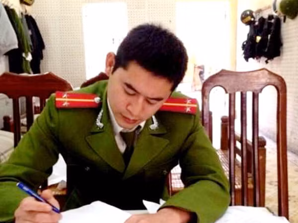 Bí thư Chi đoàn Cơ động đặc nhiệm: Lòng yêu nghề lớn dần ảnh 1