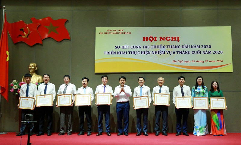 Hà Nội: Ngành thuế cần đoàn kết, đồng lòng để hoàn thành tốt nhiệm vụ hậu Covid -19 ảnh 2 Hà Nội: Ngành thuế cần đoàn kết, đồng lòng để hoàn thành tốt nhiệm vụ hậu Covid -19 ảnh 2