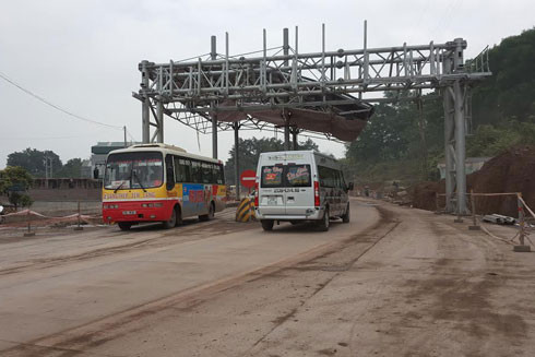 Hàng loạt dự án BOT tháo chạy vì "đói" vốn ảnh 1