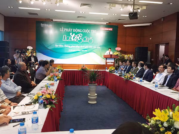 Phát động cuộc thi viết và ảnh với chủ đề "Nơi Tôi Sống" ảnh 2 Phát động cuộc thi viết và ảnh với chủ đề "Nơi Tôi Sống" ảnh 2