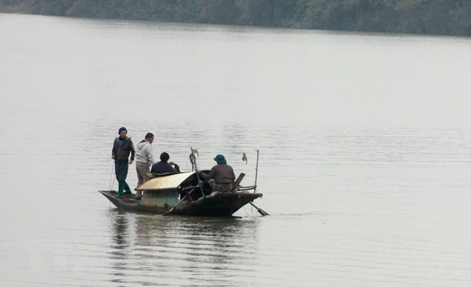 Hai vợ chồng mất tích trên sông Lam khi đánh cá ảnh 1