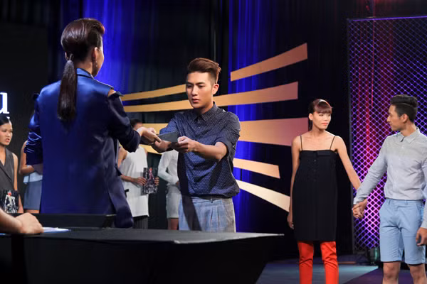 VNTM 2015: "Hot boy 6 múi" Hoàng Gia Anh Vũ dừng chân ở Top 11 ảnh 11