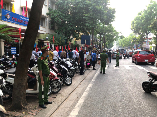 Đảm bảo an ninh trật tự, an toàn giao thông trong ngày lễ khai giảng năm học mới ảnh 7