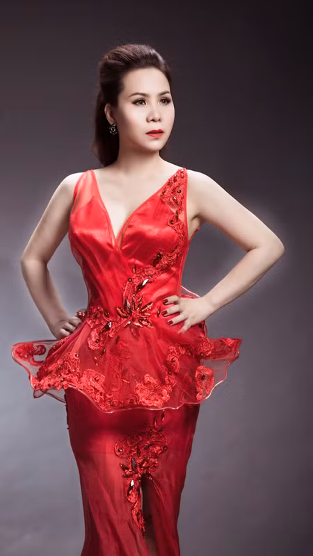 Nữ hoàng Doanh nhân Kim Chi khoe vẻ đẹp mặn mà đầy quyến rũ ảnh 4