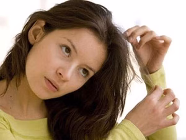 Cơ chế phản ứng khi nhổ lông, tóc ảnh 1