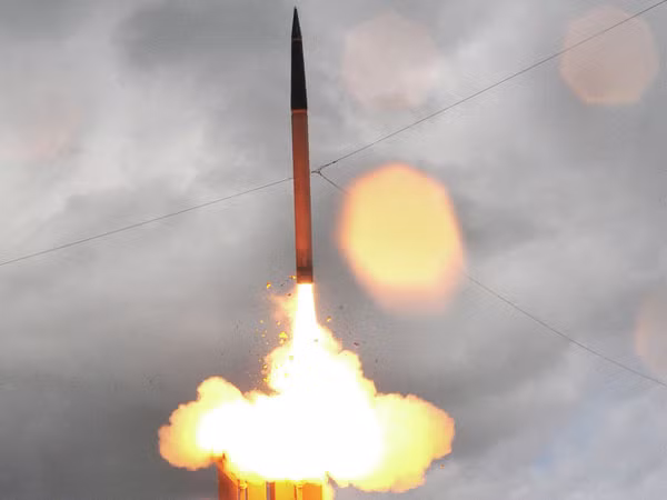 Đáp trả Triều Tiên, Mỹ tiếp tục triển khai thêm vũ khí chiến lược tới Hàn Quốc ảnh 1